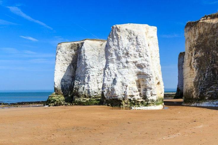 Picturesque Seaside Cottage Next To Viking Bay - Broadstairs Eksteriør billede