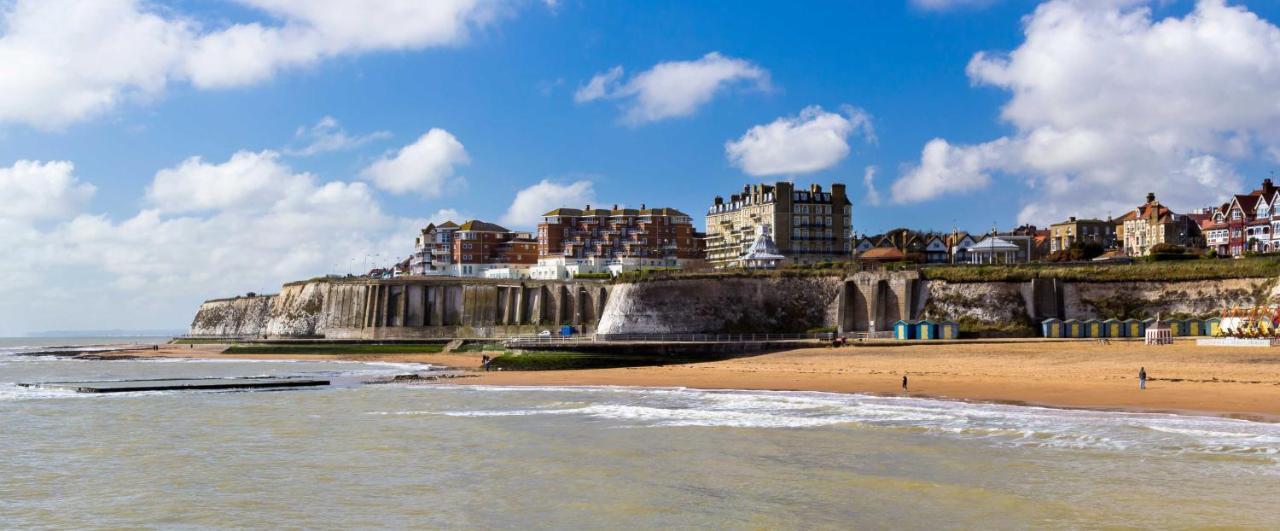 Picturesque Seaside Cottage Next To Viking Bay - Broadstairs Eksteriør billede
